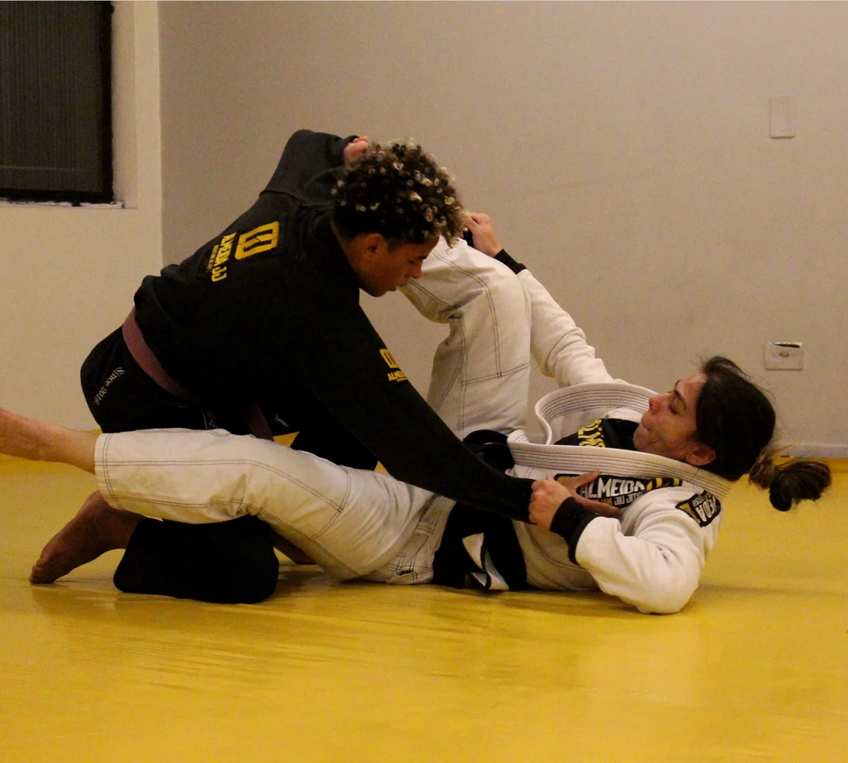 iniciantes-academia-almeida-jj