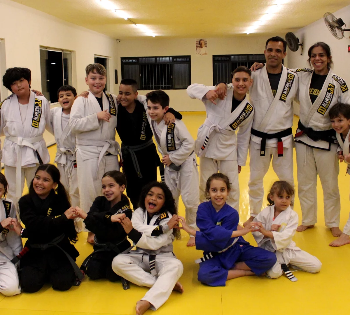 kids-academia-almeida-jj